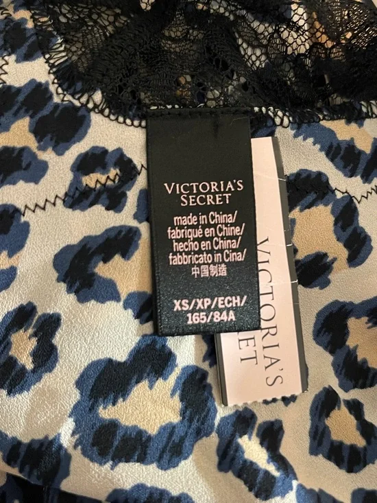 Victoria’s Secret Leopard Slip Dress XS Lace Trim Satin Chemise Nightgown NWT - Picture 4 of 6